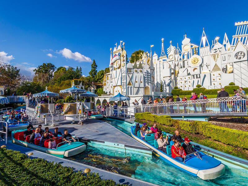 Disneyland Park contains  a lot of entertainment water games. (flickr.com)