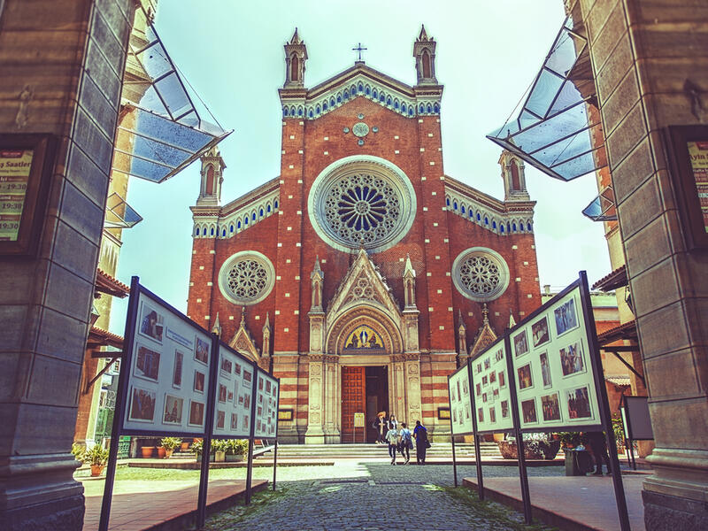 Church of St. Anthony of Padua, Istanbul
The largest church of the Roman Catholic Church in Istanbul is at İstiklal Avenue No. 171 in the Beyoğlu district. Originally built in 1725 by the local Italian community of Istanbul, the church was later demolished and replaced with the current building (Shutterstock)