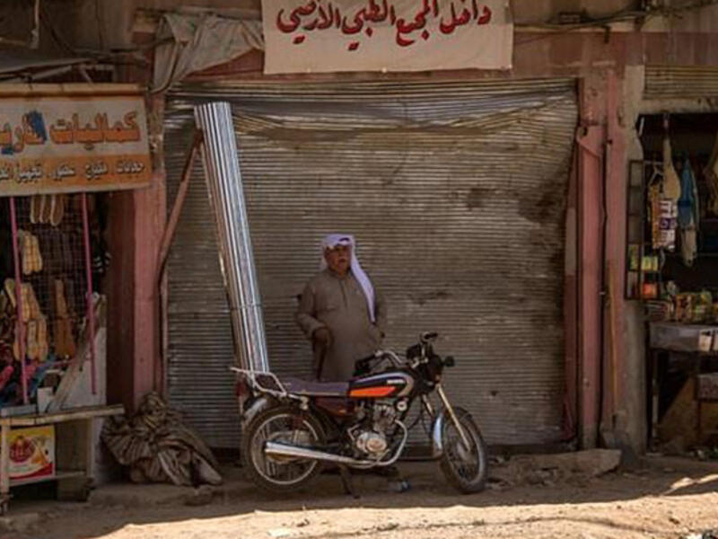 West Mosul residents start mammoth task of rebuilding. (AFP)