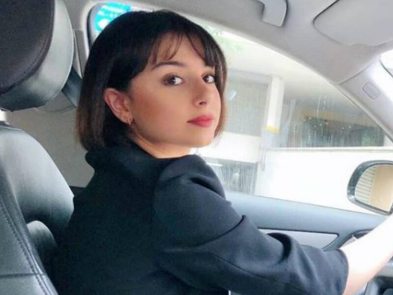 ِMaritta Hallani, the youngest in the list, proves that short hair is not only for older women as she pulls off the 