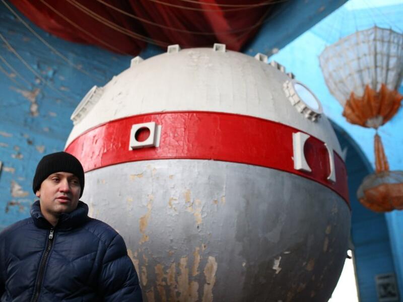 A man visits the space museum located in Saint Paraskeva church in Pereyaslav-Khemlnytsky, a small town some 80 kilometers southeast of Kiev on January 11, 2019.
ALEKSEY FILIPPOV / AFP