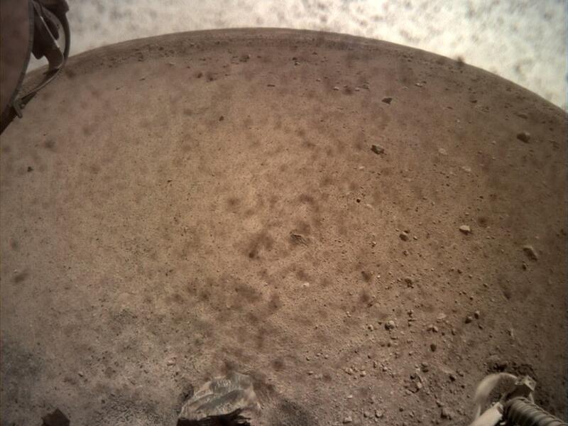 (NASA)