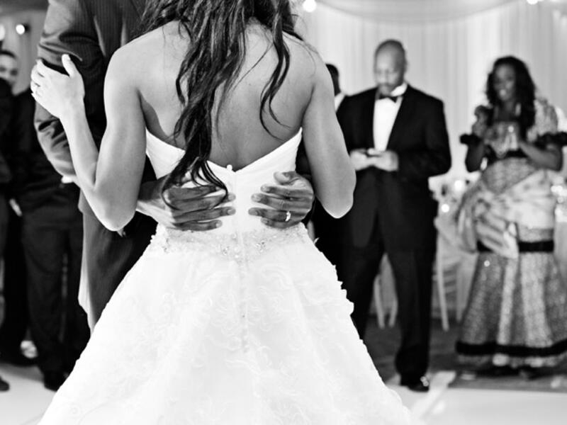 Bride intentionally falls while dancing, Sudan: Husbands should always have their wives' backs, and this maxim takes literal effect in some Sudanese weddings. Brides put their grooms to test. One minute they're dancing, and then without warming, they intentionally fall to the ground.(blackbride.com)