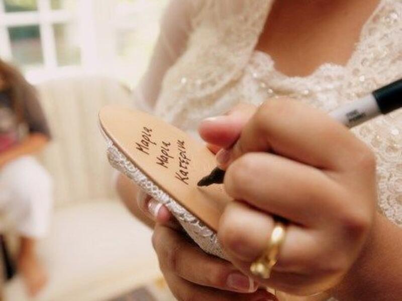 Single ladies write names on the bride's shoes, Iraq: the next time you get invited to a wedding, write your name on the back of the bride's shoes. The universe might just respond and swing the perfect suitor in your direction.(pinterest.com)