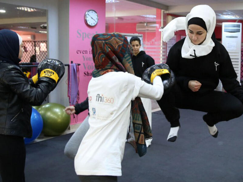 arab women taekwondo gym