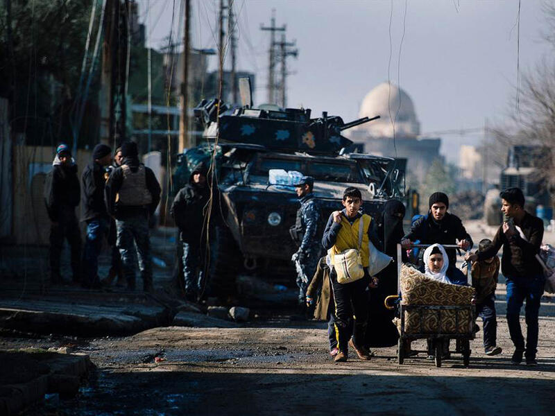 Since the start of the offensive against Daesh in Mosul in October 2016, around 920,000 people have been forced to flee their homes. About 700,000 people are still displaced, the majority of whom are staying in camps around Mosul. Many of these refugees lack adequate shelter, food, health care, water, and sanitation. 