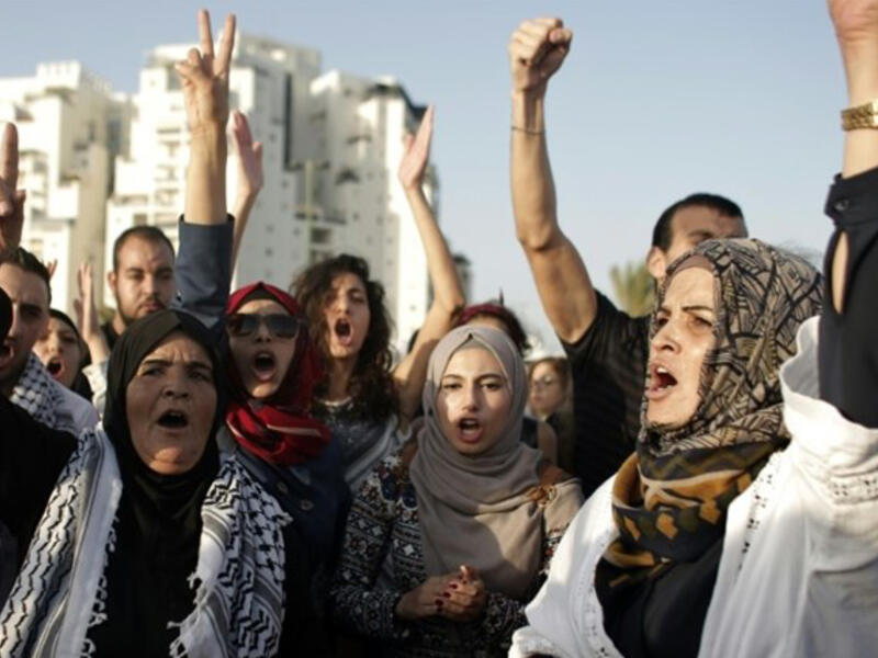During the 70s, Palestinian women were engaged in hunger strike in the Israeli Neve Tirza women only prison. The prisoners demanded better conditions inside the prisons, better ventilation, longer time in the yard and sanitary products. Israeli authorities responded to the strike by placing the strikers in solitary confinement.