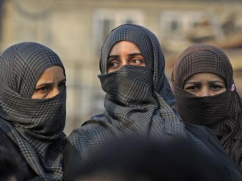 All Muslims observe Ashura: Sunnis too mark this holy day, though in a distinctly less profiled way.  Voluntary fasting 
is carried out to commemorate, additionally, the day Noah left the Ark, and the day that Moses was saved from the 
Egyptians by God, freed with the Israelite tribes.
