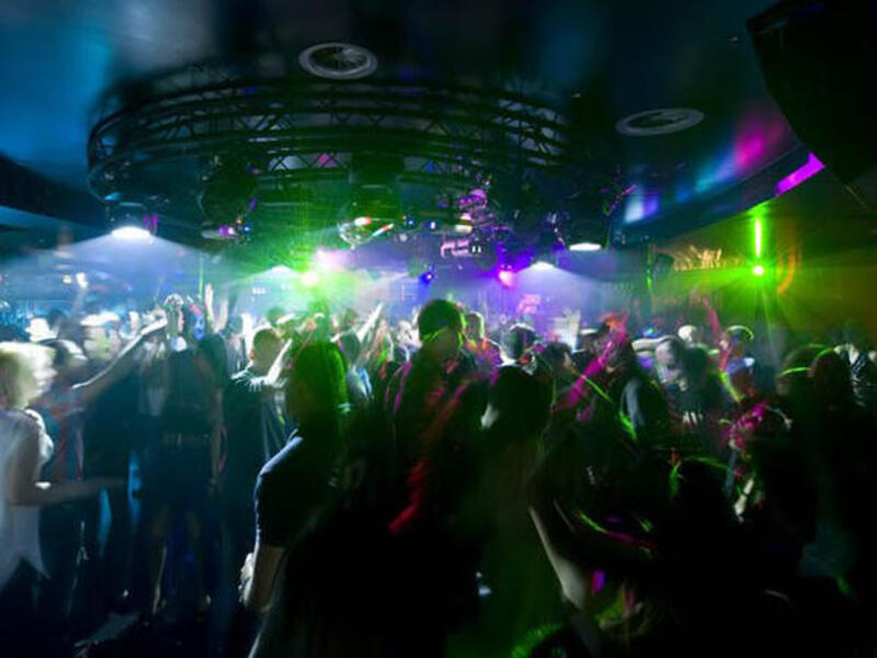 dubai night club life