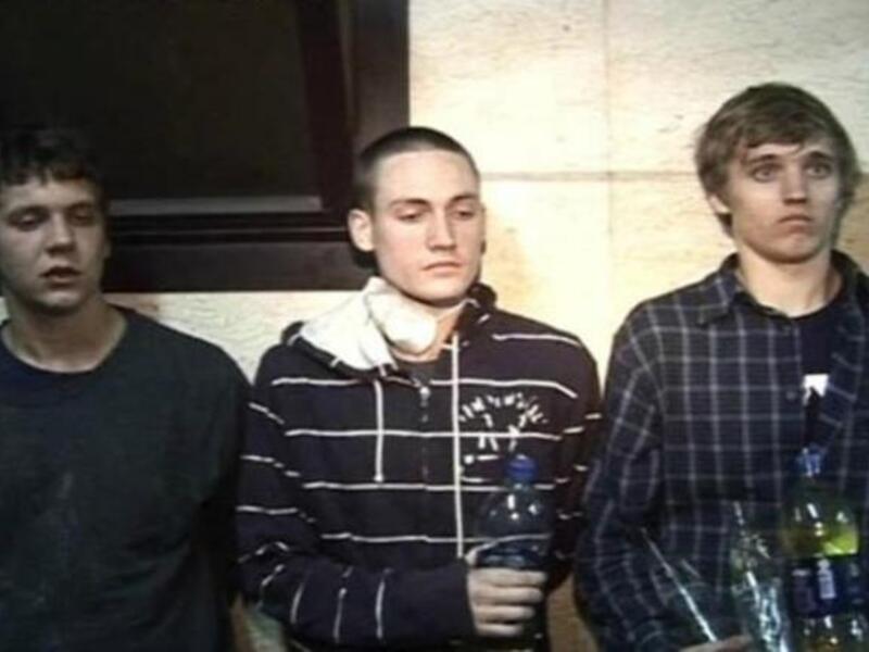 Sweeney, Porter and Gates: 3 American college kids caught in the thick of the new Tahrir crisis, 
meddling in Egyptian affairs, provoking security forces with petrol bombs. Broadcast on Egyptian state television, these Cairo 
University students' involvement fans flames on the whole foreign interference debate that plagues Arab revolutions.