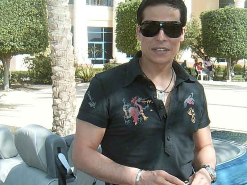 Amer Mounib the Egyptian singer-actor succumbed to colon cancer aged 48. Amer is the grandson of Marrie Mounib 
(famous comedian of the 50s to 60s era who played supporting roles). His friends and fellow artists were shocked at his demise.
