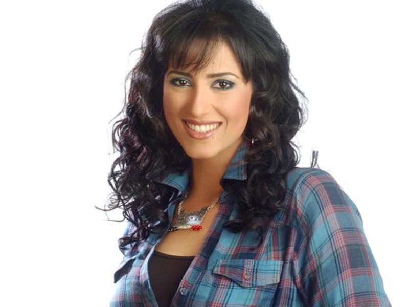 Hanan Matawa' starts filming "Shadia Filbeit" which will be competing simultaneously against her 5 other soaps this 
Ramadan.