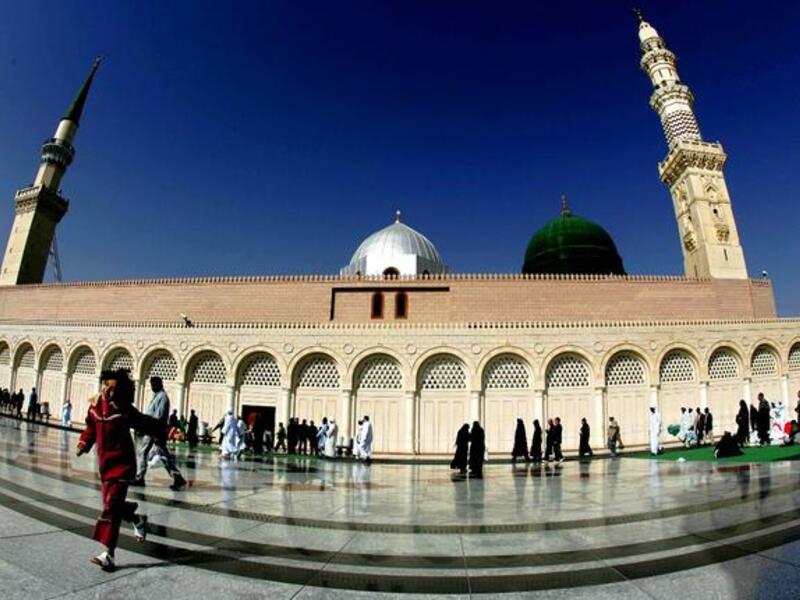 Many people then go to the 'Prophet's Mosque' in Medina, but this is optional.