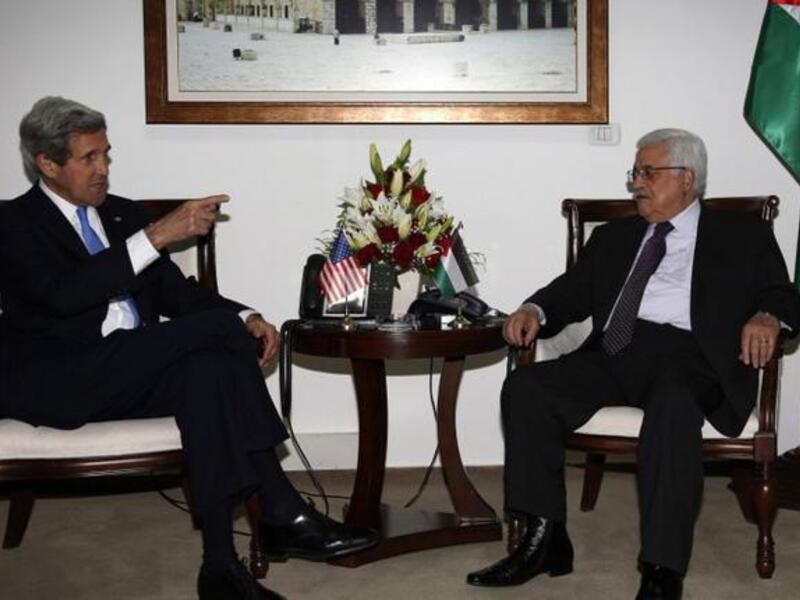 John Kerry Mahmoud Abbas
