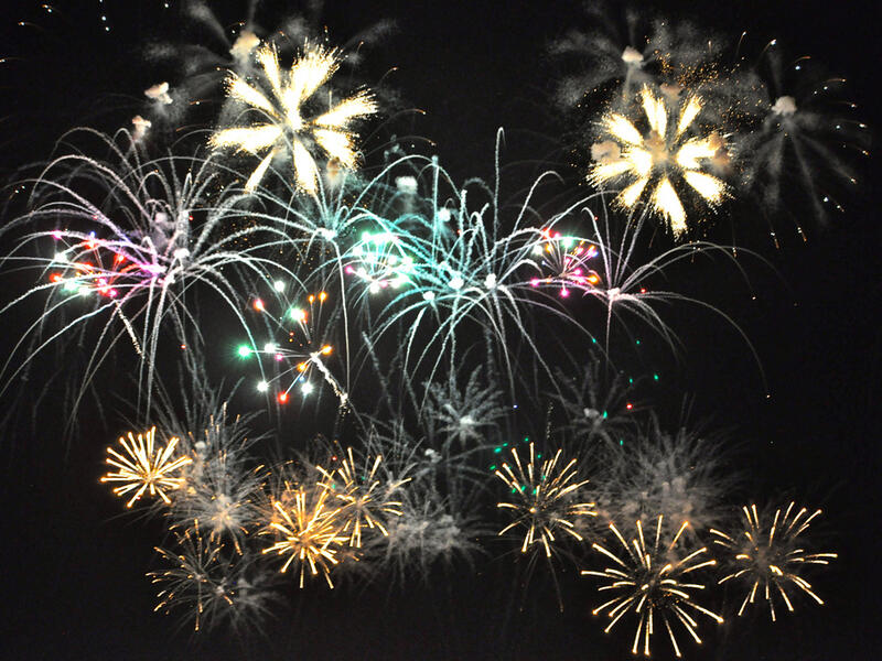 With average January temperatures of a positively balmy 19°C, Dubai is the perfect winter escape. We all know about the Burj Khalifa and the massive malls, but wintertime offers new experiences of the Emirati city. The New Years fireworks are a particular highlight: in 2014 the city set a world record for the largest firework display.