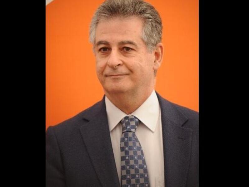 اتهم الجنرال فايز كرم وهو لبناني محسوب على تيار الجنرال ميشيل عون بالتعامل مع إسرائيل.