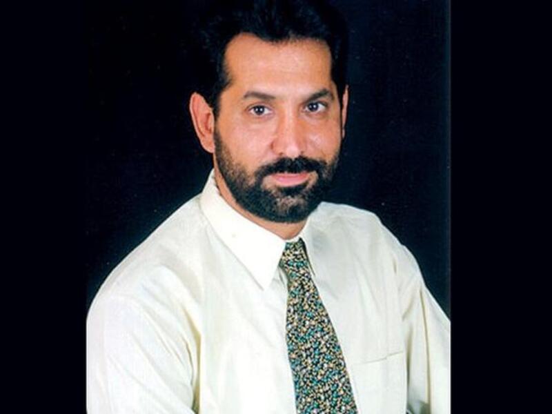 Aref al-Taweel is pro Syria's new constitution.