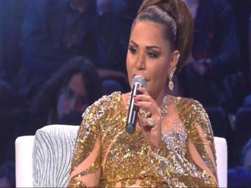 فستان أحلام المرصع في عرب أيدول