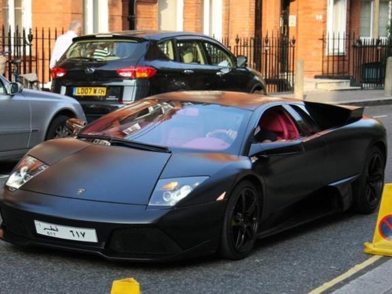 Arab fancy cars for tourists behaving badly