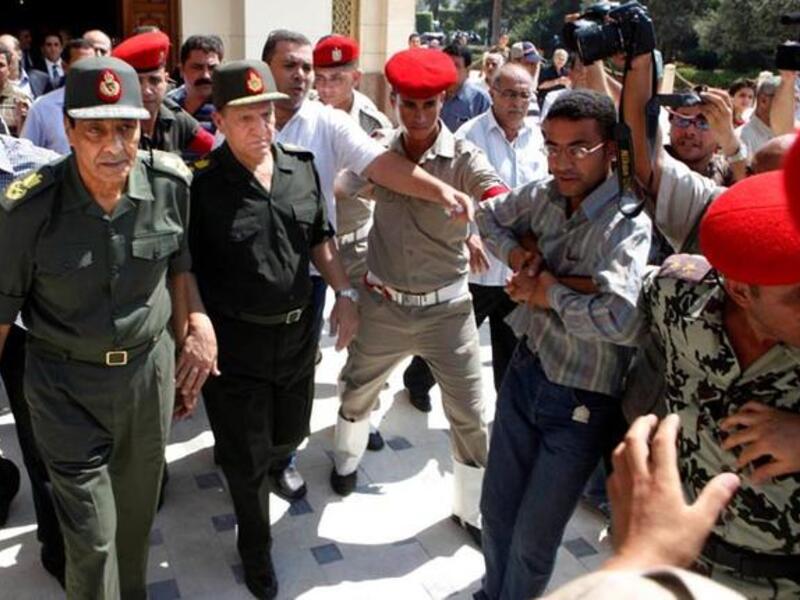 Egypt generals walk as old regime heads roll