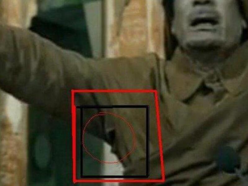 القذافي يظهر بملابس ممزقة ووجه مرهق في خطابه الثاني وهو يكرر "باهي.. باهي".