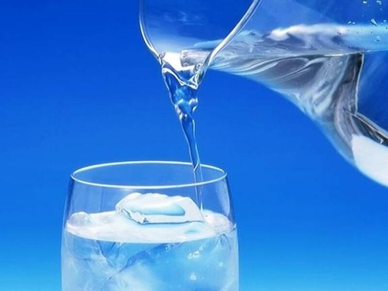 Drink water slowly without gulping at Ramadan's Suhur time