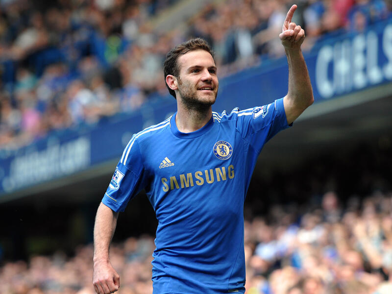 لاعب الوسط الإسباني خوان ماتا: فضل مورينيو الاعتماد على أوسكار بدلاً من نجم فالنسيا السابق مع أنه اختير اللاعب الأفضل في البلوز لعامي 2012 و 2013، ليغادر عام 2014 إلى مانشستر يونايتد الذي شاءت الصدف أن يتولى البرتغالي تدريبه الصيف الماضي.