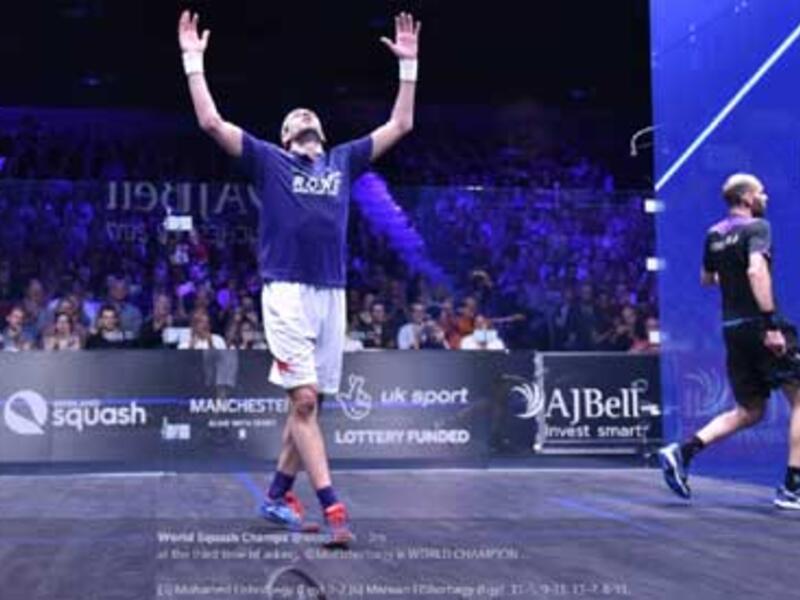 Mohamed ElShorbagy celebrates his win over younger brother Marwan (Photo: the World Championship official Twitter feed) 