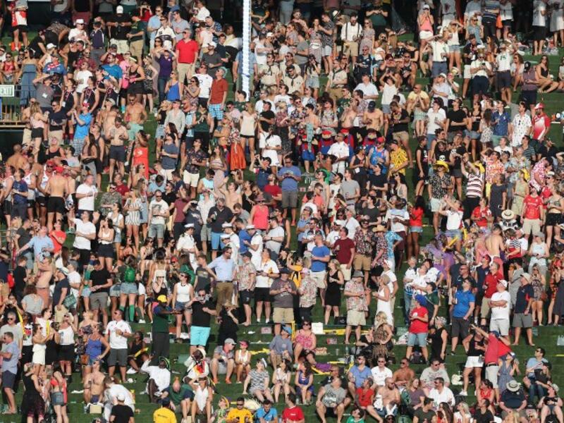 Fans watch a match in the Men's Sevens World Rugby Dubai Series on December 1, 2017 in the Gulf emirate of Dubai.
KARIM SAHIB / AFP