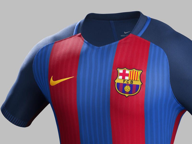 3- برشلونة الإسباني بمليون و127 ألف قميص سنوياً.