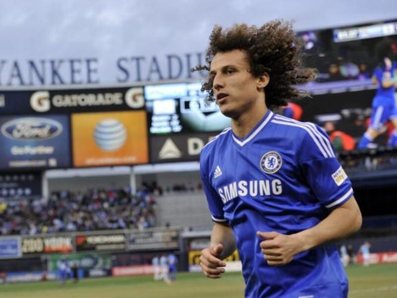 Barca set on replacing Carlos Puyol with Chelsea's David Luiz 