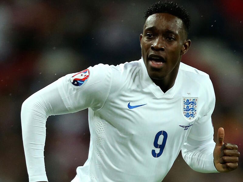 المهاجم الإنجليزي داني ويلبيك: بعدما اعتقد أنه تجاوز إصاباته السابقة، عاودت الإصابة هداف آرسنال خلال اللقاء أمام مانشستر سيتي قبل أيام مما سيبعده عن المشاركة مع منتخب الأسود الثلاثة في اليورو.