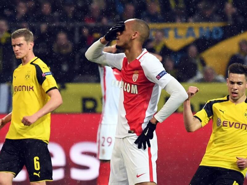 بوروسيا دورتموند 2-3 موناكو: فشل المدافع فابينيو في ترجمة ركلة جزاء مثيرة للجدل احتسبت لفريقه بعدما سدد الكرة إلى جانب المرمى مطلع المباراة حينما كان التعادل السلبي سيد الموقف.