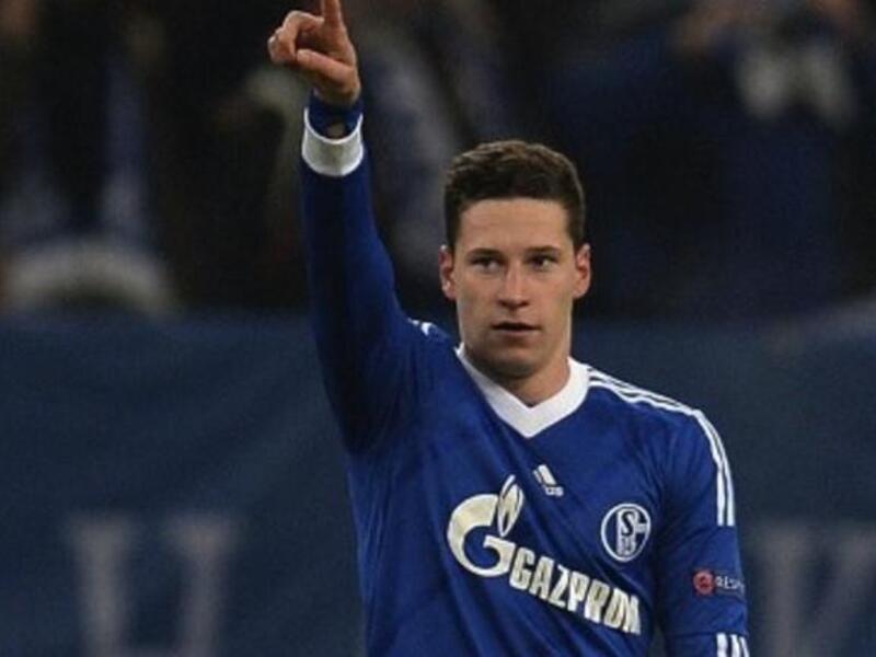 لاعب الوسط الألماني جوليان دراكسلر (شالكه) - الأندية المهتمة: آرسنال.