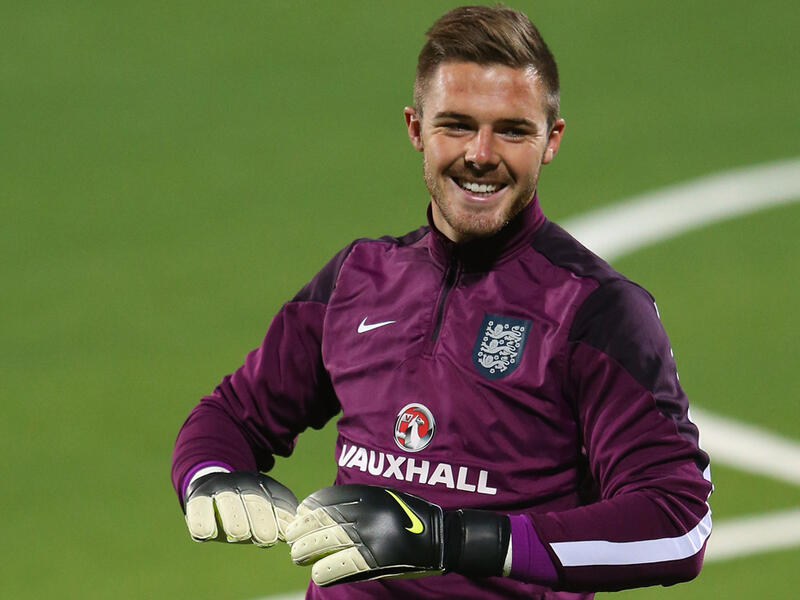 حارس المرمى الإنجليزي جاك باتلاند: تعرض حامي عرين ستوك سيتي وثالث خيارات فريق الأسود الثلاثة لكسر في الكاحل في مارس الماضي ليغيب بالتالي عن البطولة الأوروبية.