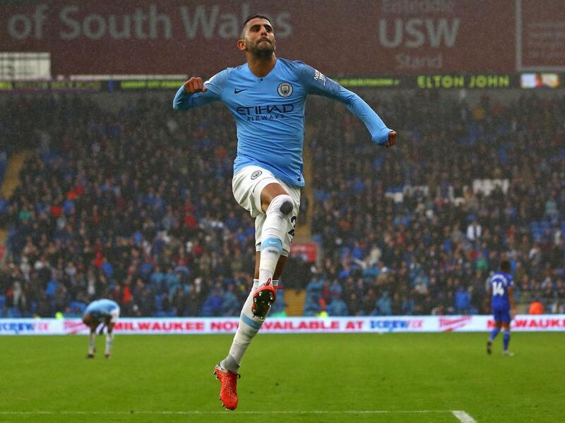 لاعب الوسط الجزائري رياض محرز (مانشستر سيتي)