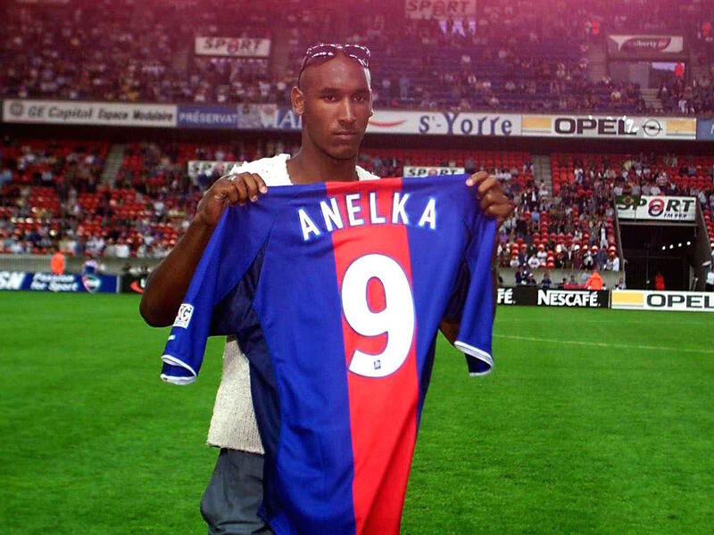المهاجم الفرنسي نيكولا أنيلكا: غادر باريس سان جيرمان إلى آرسنال عام 1997 مقابل 700 ألف يورو فقط، إلا أنه عاد إلى العاصمة الفرنسية بعد ذلك بثلاثة أعوام من ريال مدريد في صفقة ضخمة بلغت قيمتها 33.8 مليون يورو.