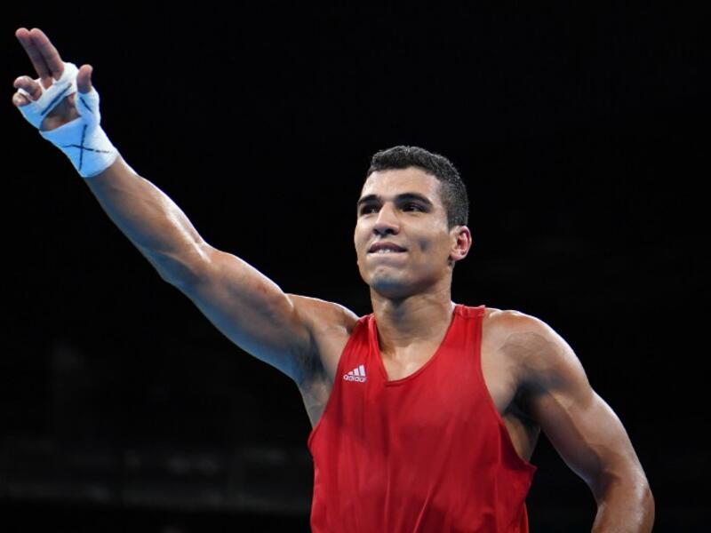 الملاكم المغربي محمد ربيعي: برونزية وزن 69 كيلوغرام.