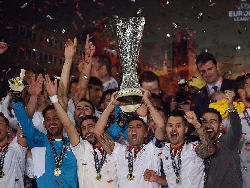 إشبيلية الإسباني: فاز باللقب 5 مرات أعوام 2006 و 2007 و 2014 و 2015 و 2016.