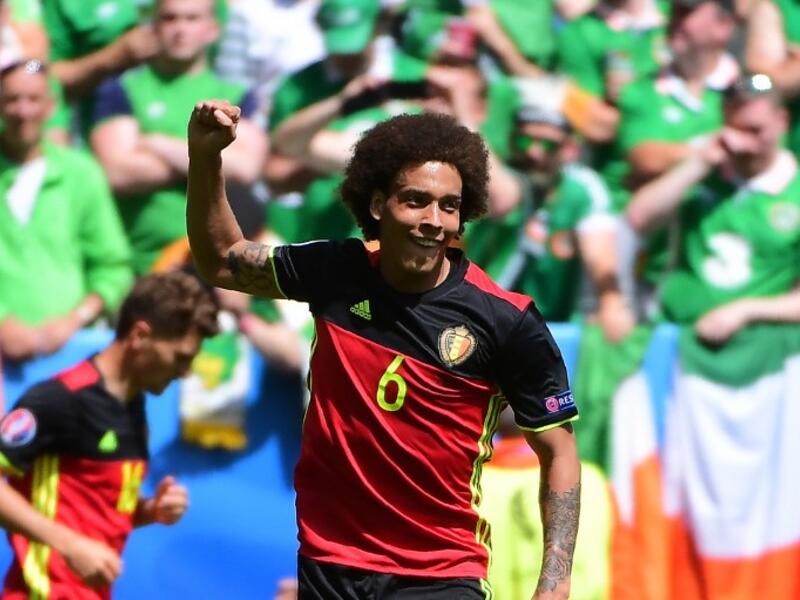 8- البلجيكي آكسيل فيتسيل (تيانجين الصيني): 294 ألف جنيه استرليني (15 مليون سنوياً).