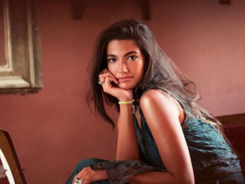 If you’re following Tara on Instagram, you can’t help but notice her latest story in a marvelous Yasmin Mansour dress. (Source: Tara Emad - Instagram)