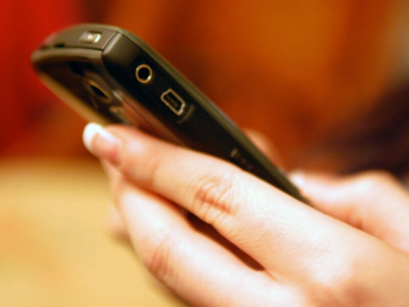More and more social media users are becoming easy preys to social media hoodwinkers. (File photo)