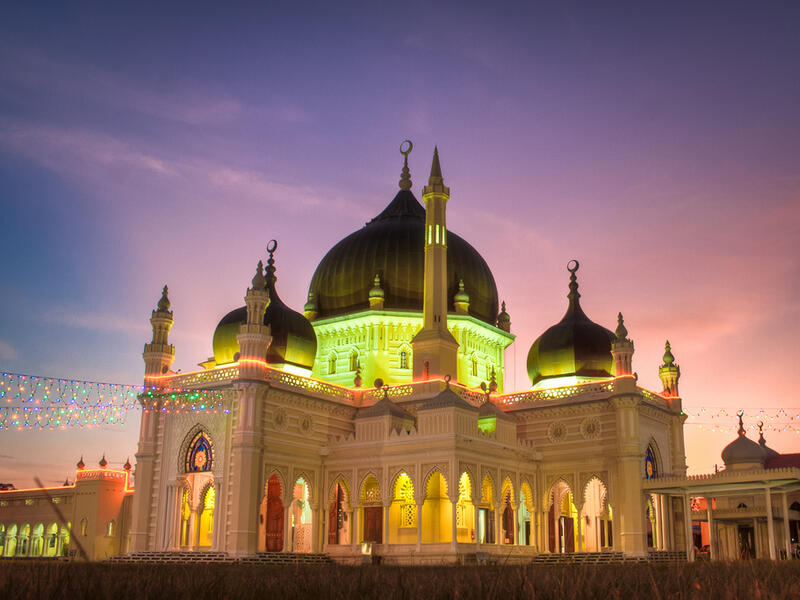 Zahir Mosque, Malaysia: Built in 1912 in the city of Alor Setar, capital of the Malaysian state, Kedah, the Zahir mosque has been voted among the top ten most beautiful mosques in the world. (flickr.com)