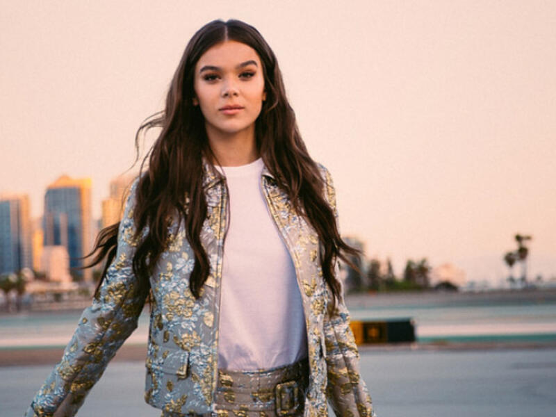 Hailee wore an artistic shirt dress (Source: haileesteinfeld /  Instagram )