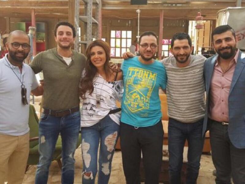 فيلم الكوميدي"القرد بيتكلم" للفنان عمرو واكد الذي يعود به للسينما بعد عامين ويشارك في بطولته احمد الفيشاوي سيد رجب وعدد كبير من الفنانين الشباب وتدور أحداث الفيلم حول ساحرين شقيقين عمرو والفيشاوي يحضران لخدعة سحرية في محاولة لإطلاق سراح والدهما من السجن.