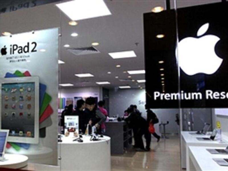 The clear message from Samsung is that a strict internal firewall between its handset business and its components operations remains intact