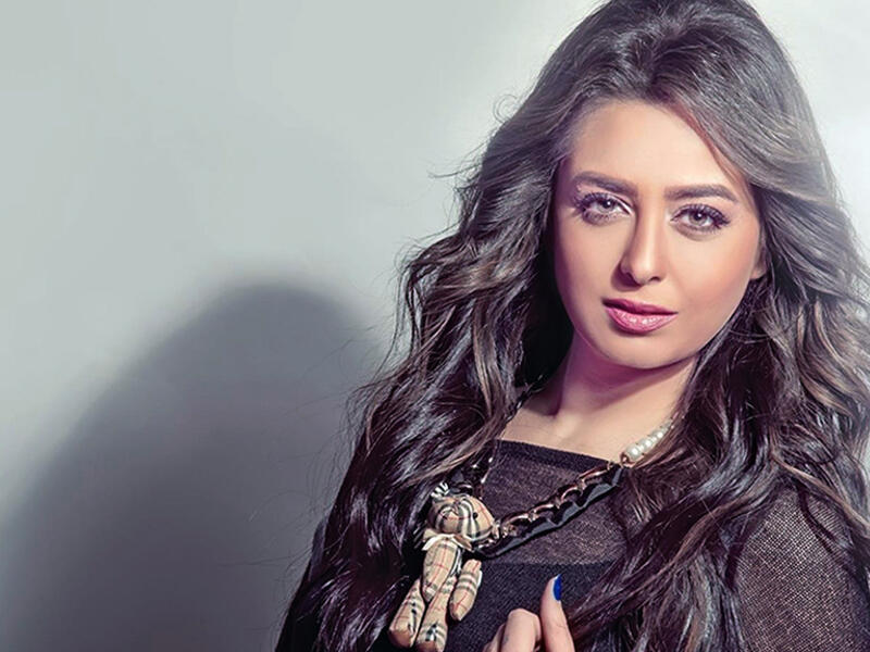 هبة مجدي: تنتظر الممثلة المصرية ولادة طفلها خلال أيام، من زوجها المطرب محمد محسن.
