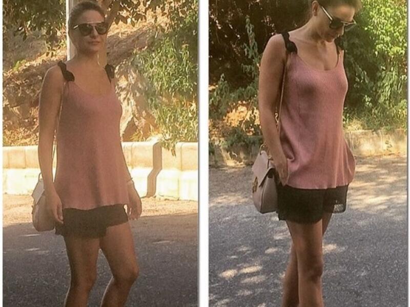 نشرت الإعلامية اللبنانية هيلدا خليفة، صورة لأحدث إطلالاتها، عبر حسابها على الـ Instagram. ظهرت هيلدا في الصورة وهي ترتدي شورتاً فضفاضاً وعليه “بلوزة” بسيطة  كتبت خليفة تعليقاً على الصورة جاء فيه: “Casual Saturdays!”.