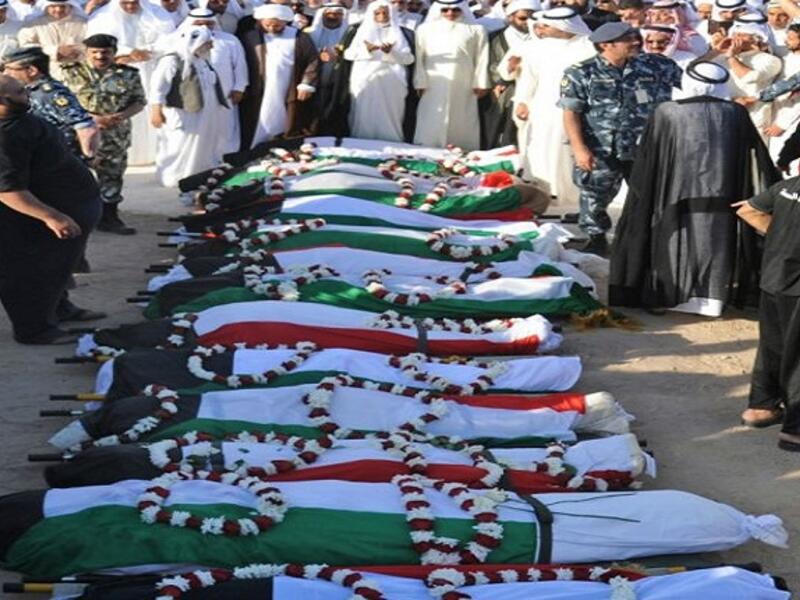 تفجير مسجد الإمام الصادق في الكويت في جموع المصلين خلال صلاة الجمعة، الأمر الذي أدى إلى مقتل 27 شخصا وجرح 227 آخرين، وتبنى تنظيم "الدولة الإسلامية" في بيان نشر في موقع محسوب عليه العملية.
