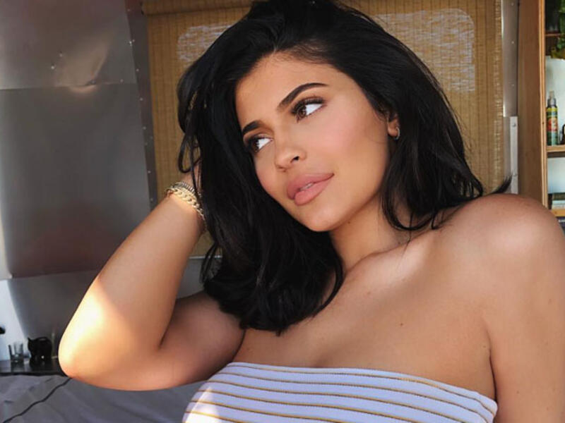 Kylie Jenner deleted ALL photos of daughter Stormi (Source: kyliejenner/ Instagram) 
